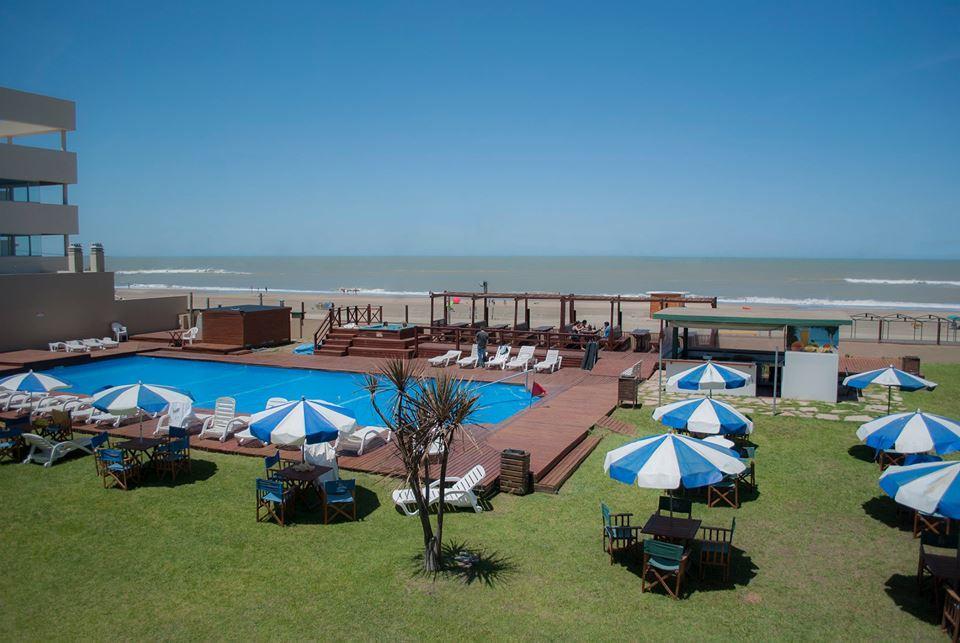 Hotel Tejas Rojas Вілья-Хесель Екстер'єр фото